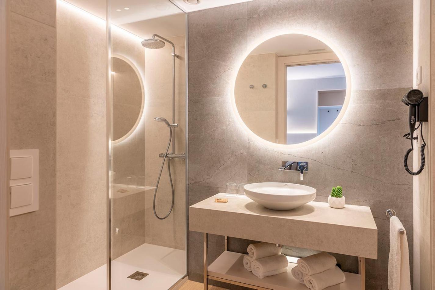Smart Suite mit Poolblick
